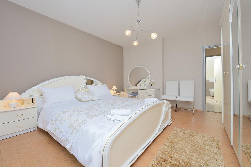 Apartment Kalelarga Zadar Habitación foto